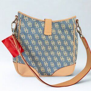 Dooney Bourke L520 EX-SIGNATURE TALL SLIM FEEDBAG New with Tags